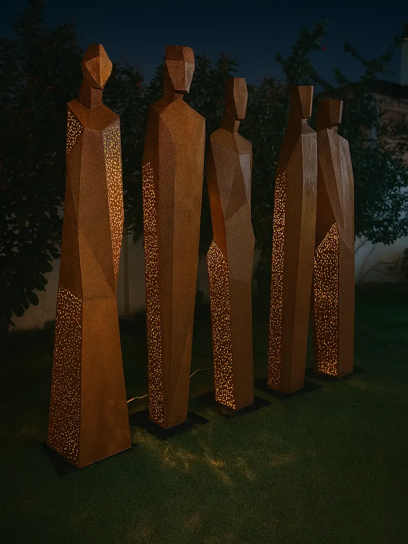 Sculptural Totems made up of corten steel